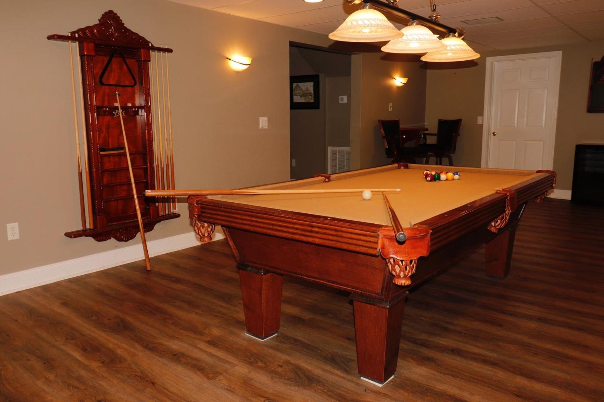 Smokie Mountain Lakefront Lodge: Secluded Luxury for Large Groups Sevierville Exterior photo